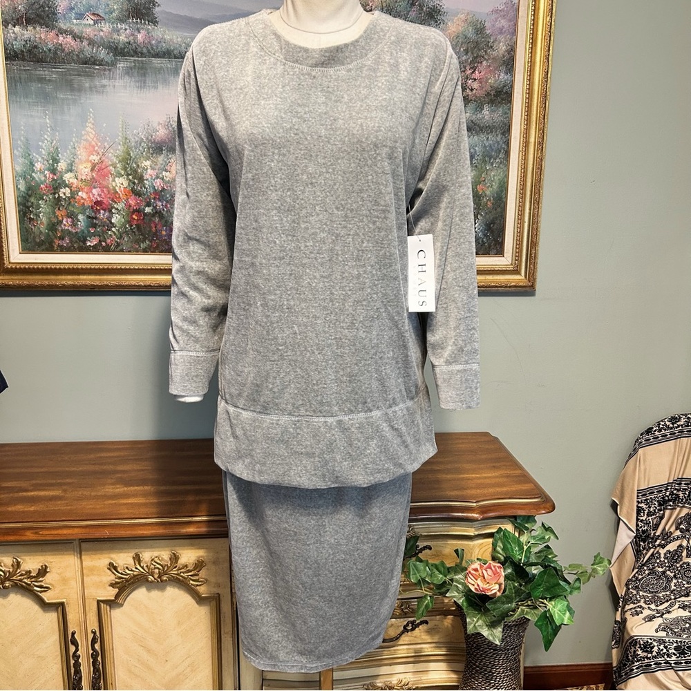 CHAUS Heather Gray Velvet 2 PC SET Skirt & Top Shirt NEW NWT